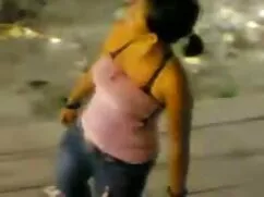 Egy szőke lány szexi ...