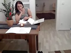 Videó pornó sikoltoz ...